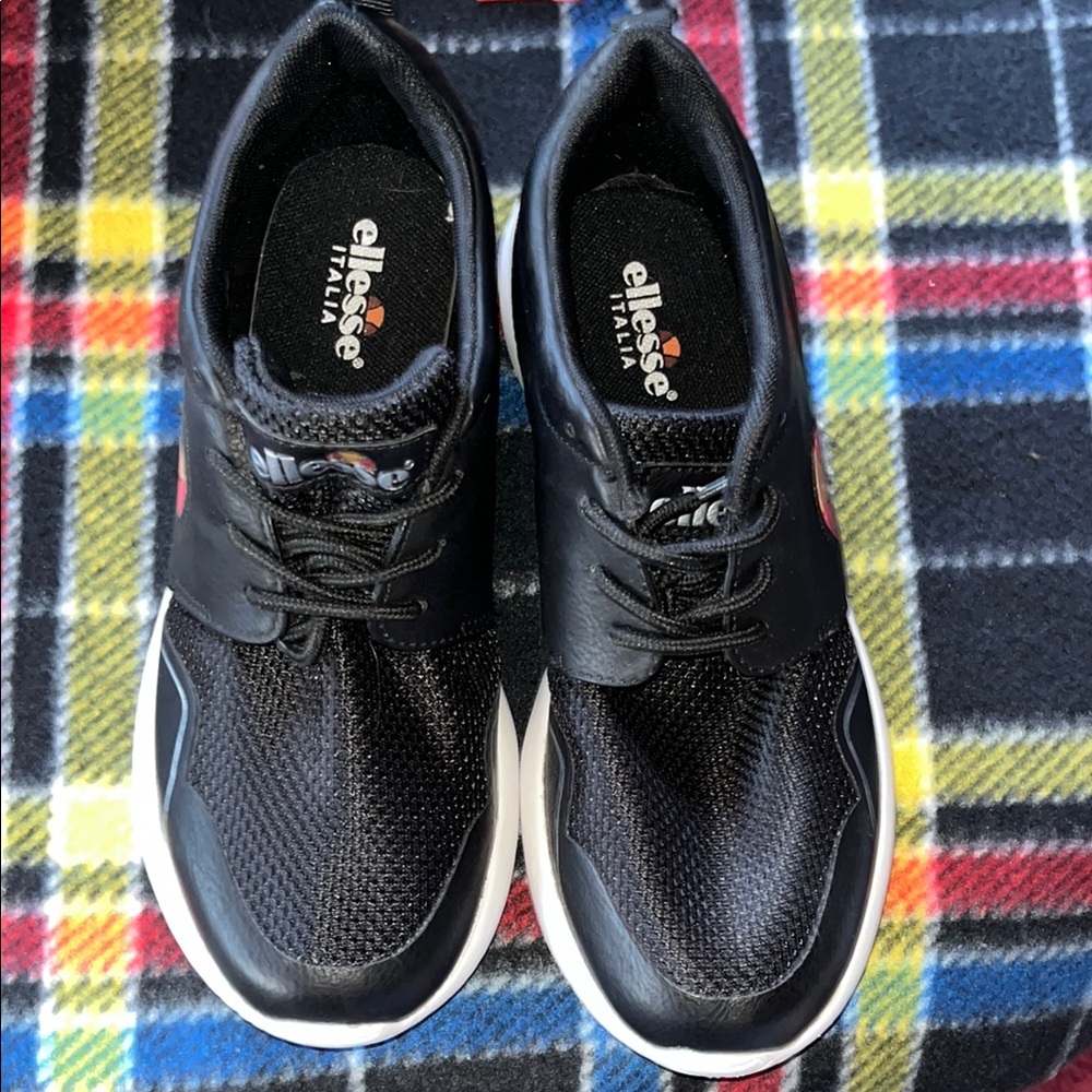 Ellesse Black Sneakers with Breathable Mesh and White Sole - Picture 7 of 10